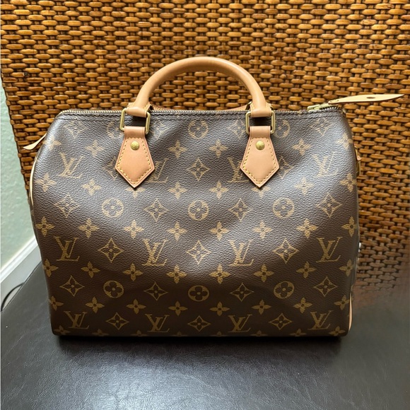Louis Vuitton Speedy 30 - Picture 1 of 15
